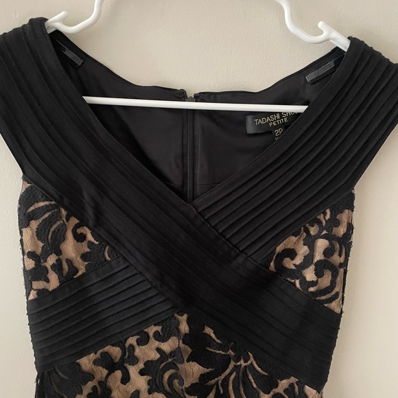 Tadashi Shoji BodyCon Black Lace Dress - Picture 3 of 5